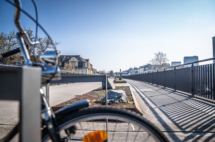 Brücke mit Fahrrad